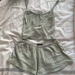 Brandy Melville pajama set